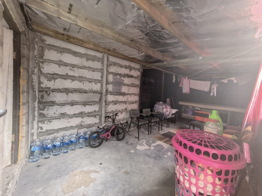 2 Bedroom Property for Sale in Lavender Hill Western Cape